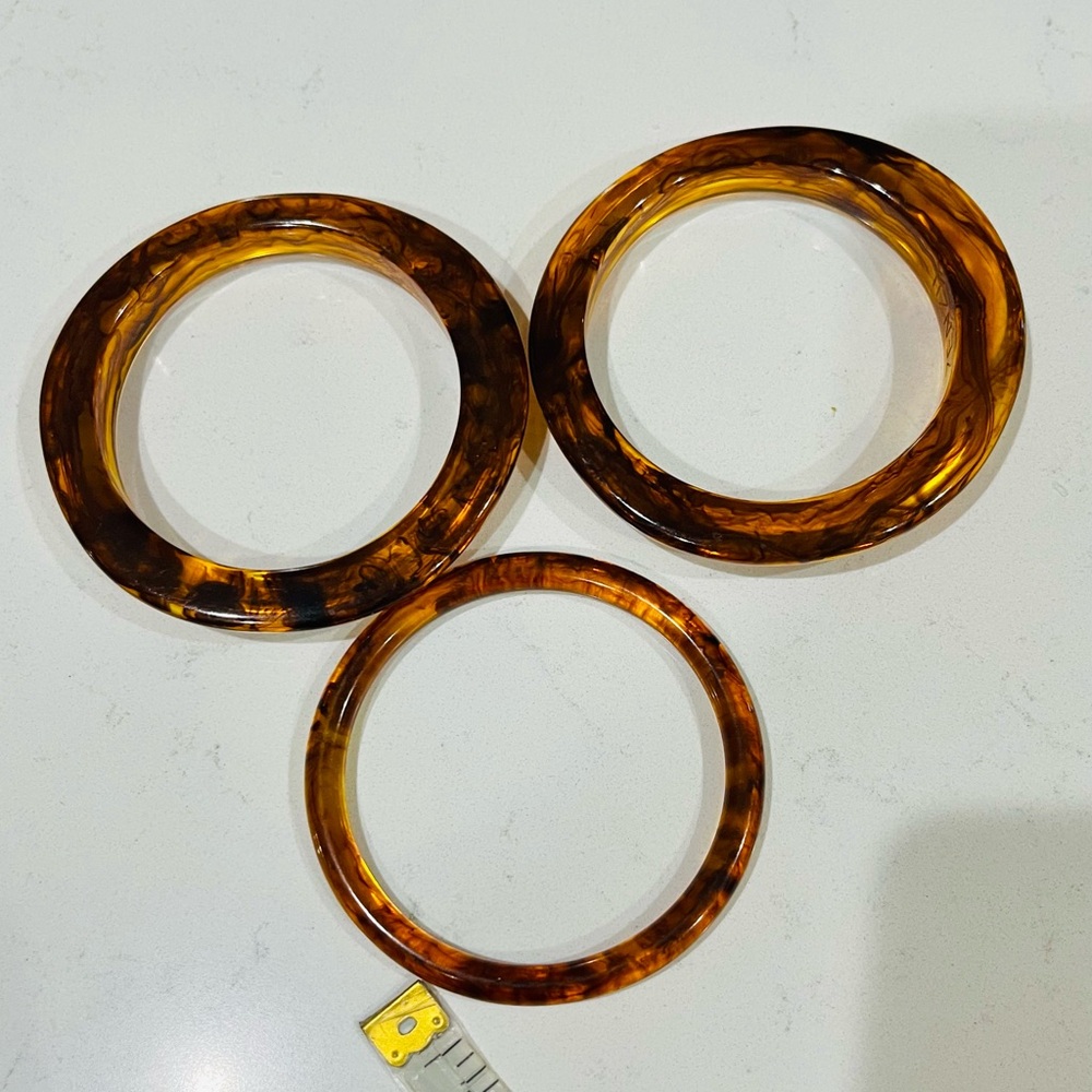 Vintage Tortoiseshell Lucite Bangle Trio | Bold Marbled Stacking Set | 1990s - Picture 11 of 16